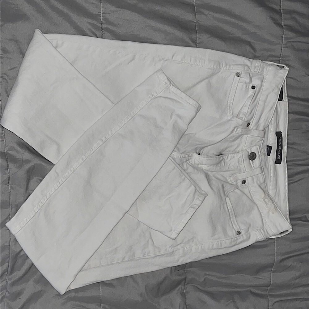 White Calvin Klein jeans